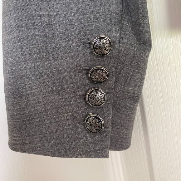Aritzia Talula Wool Grey Blazer with Crested Buttons and Front Pockets Size 0 - Picture 6 of 12